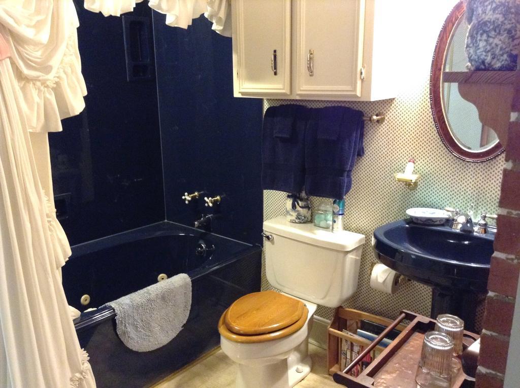 2439 Fairfield "A Bed And Breakfast" Shreveport Ruang foto