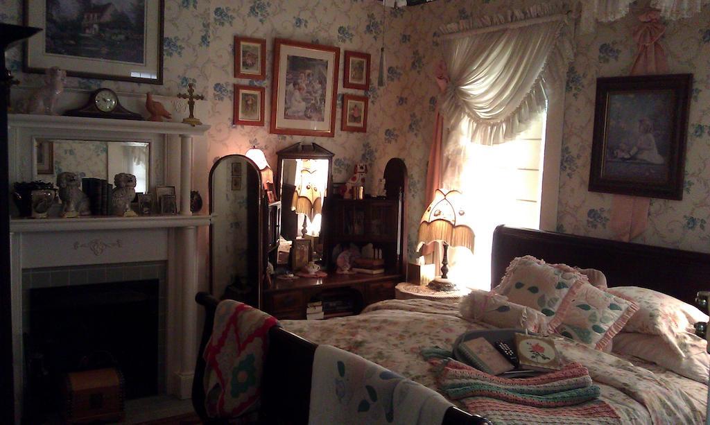 2439 Fairfield "A Bed And Breakfast" Shreveport Ruang foto