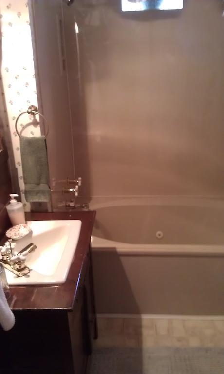 2439 Fairfield "A Bed And Breakfast" Shreveport Ruang foto